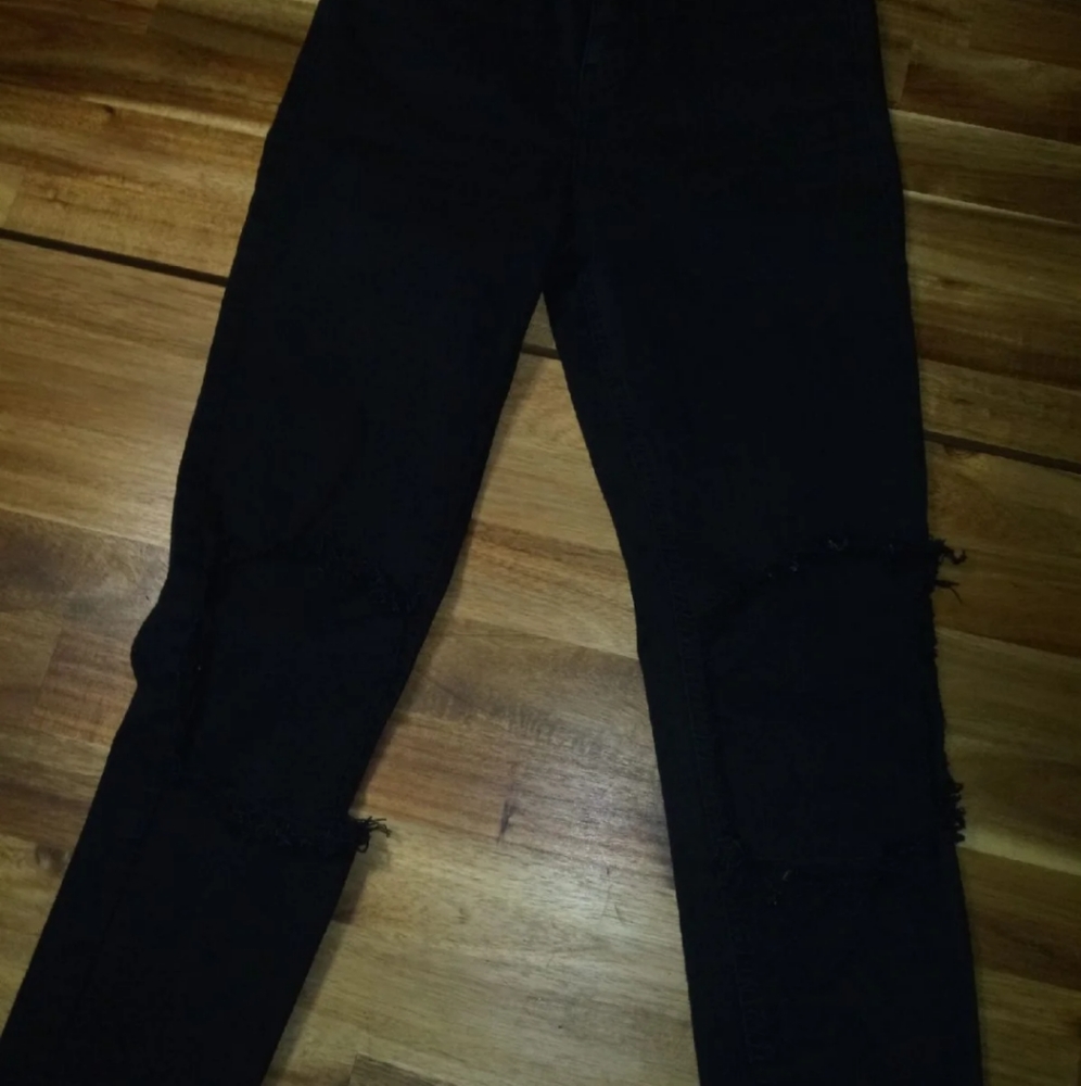 Jeans - Picture 2 of 3